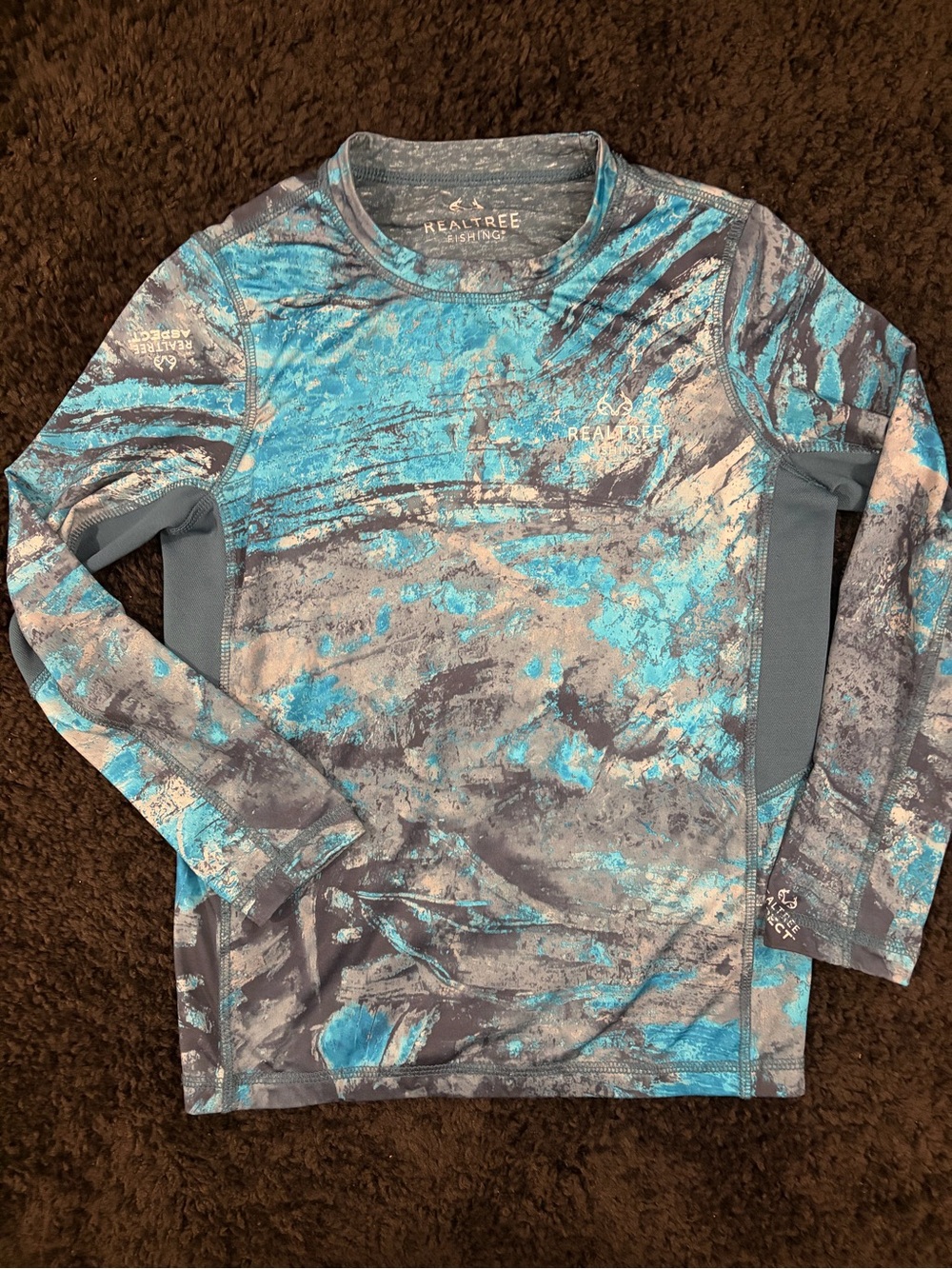 EUC Youth RealTree shirt size YM